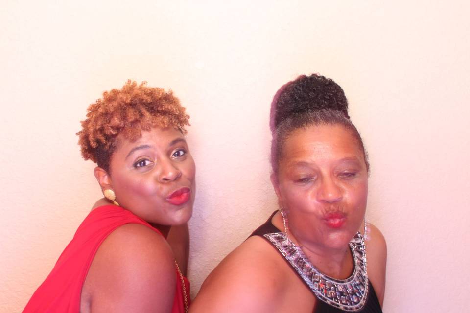 MPrints A PhotoBooth Company