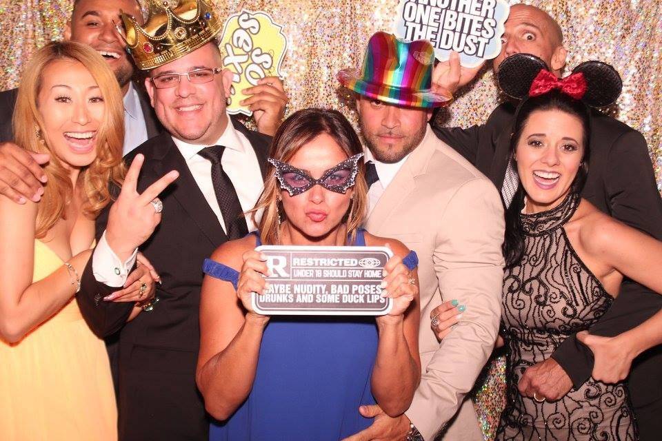 MPrints A PhotoBooth Company