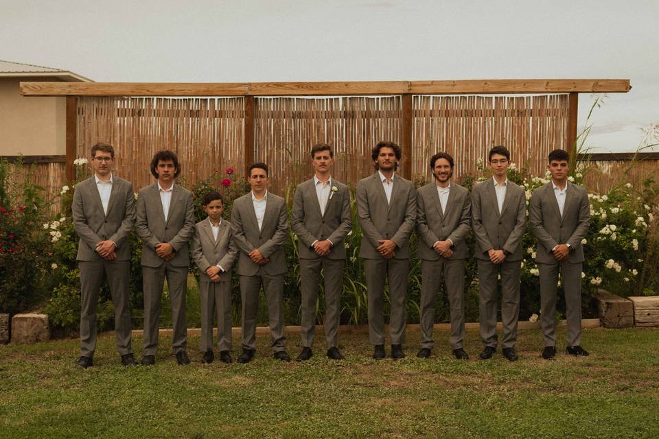 Groomsmen portraits