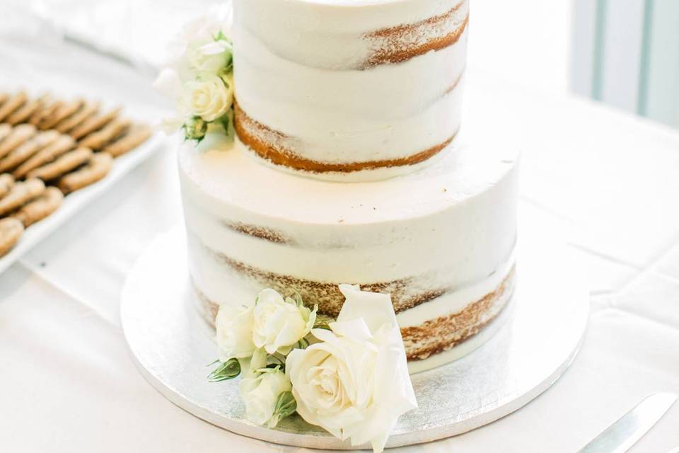 Naked cake