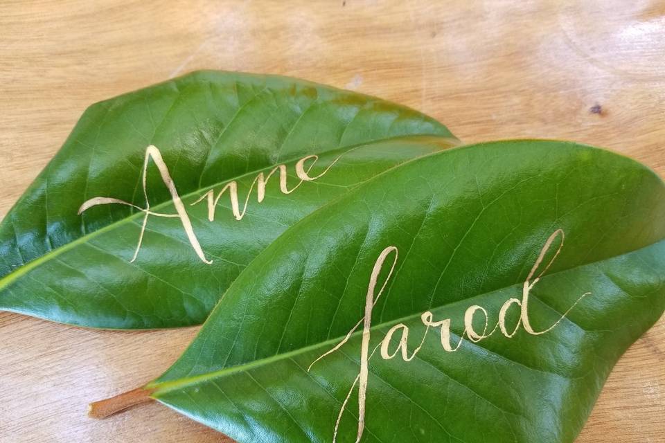 Magnolia leaf place cards