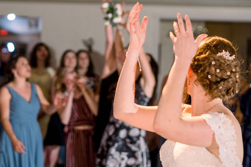 Bridal Bouquet Toss