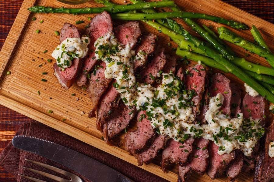 Flank steak and asparagus