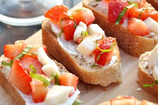 Strawberry Bruschetta