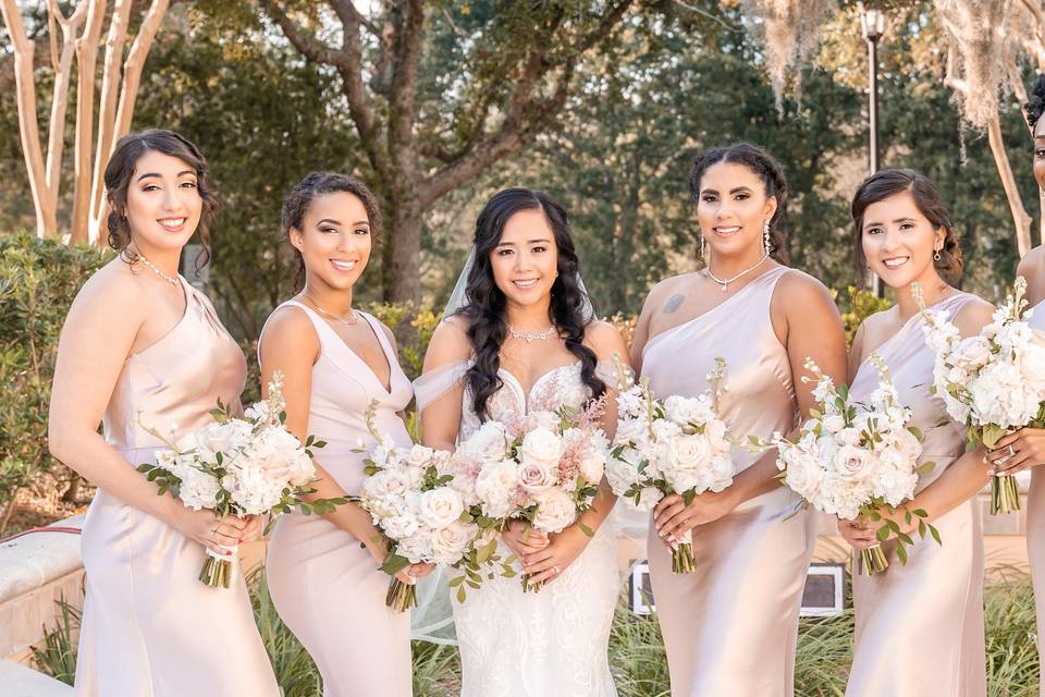 Victoria and her bridesmaids