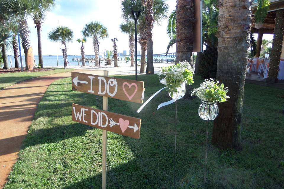 You can do it all at Best Western Navarre Waterfront - weddings, receptions and honeymoons.