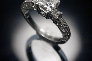 Square cut diamond ring