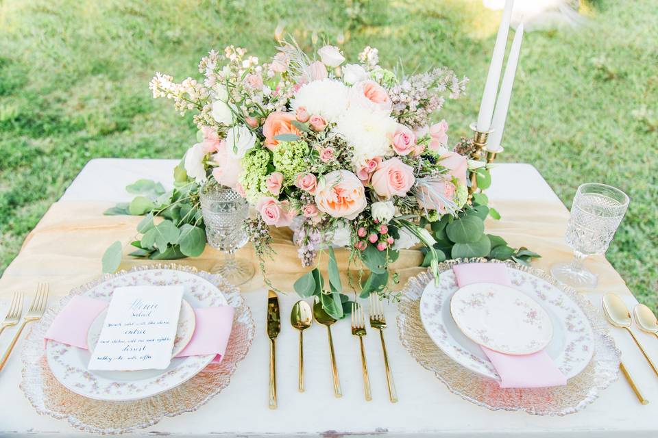 Sweetheart table setup