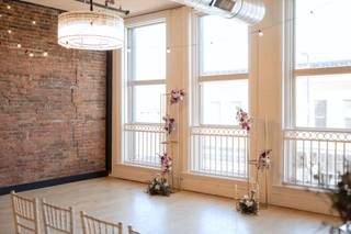 Loft 214