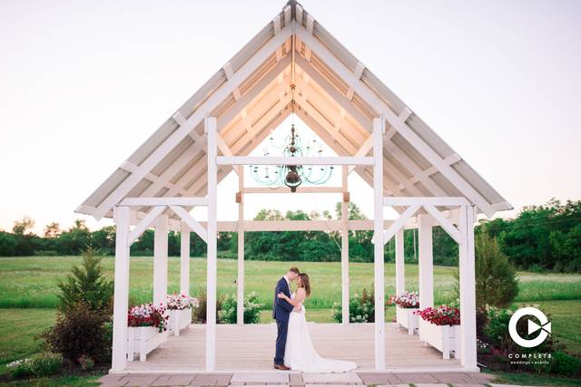 Complete Weddings + Events Kansas