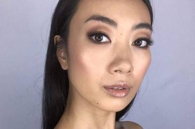Defined eye makeup look