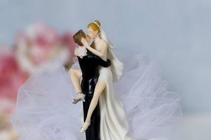 This beautiful cake topper features a pair of entwined rhinestone rings on an organza bow and tulle. The funny, sexy bride and groom will be sure to make a statement at your wedding shower or reception. Skirt is made of organza.
SKU: 100065
$38.95
http://www.weddingcollectibles.com/Funny-Sexy-Rhinestone-Wedding-Rings-Cake-Topper-p-629.html