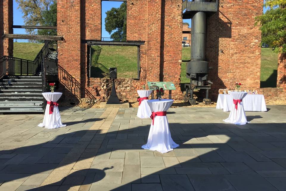 Reception stool bar