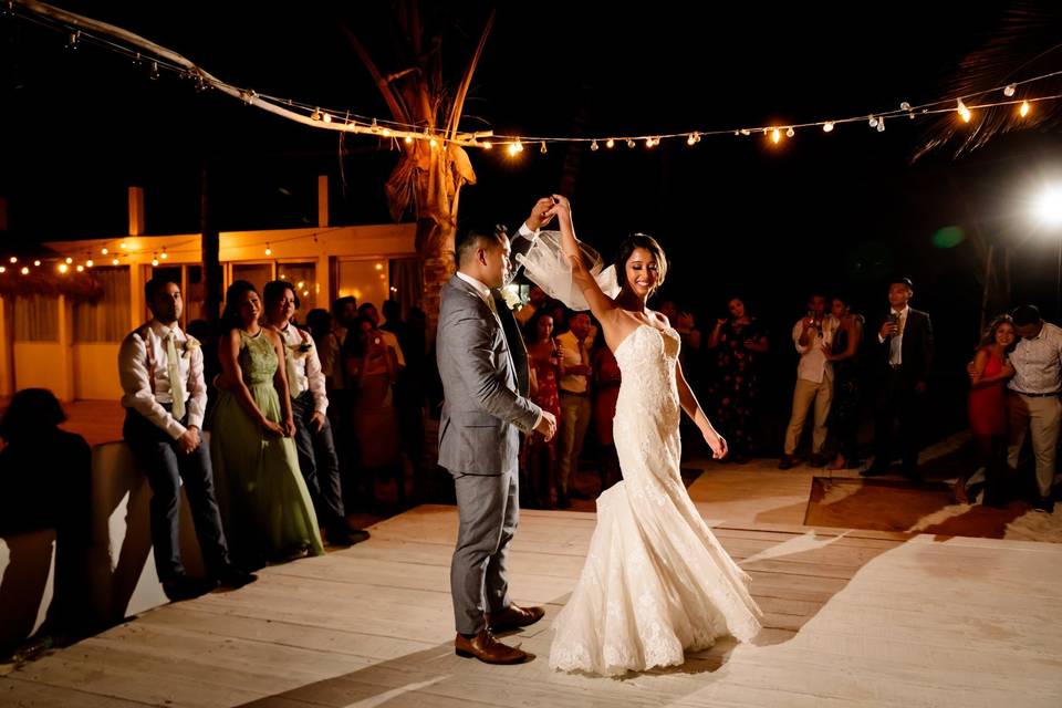 Father and daughter dance