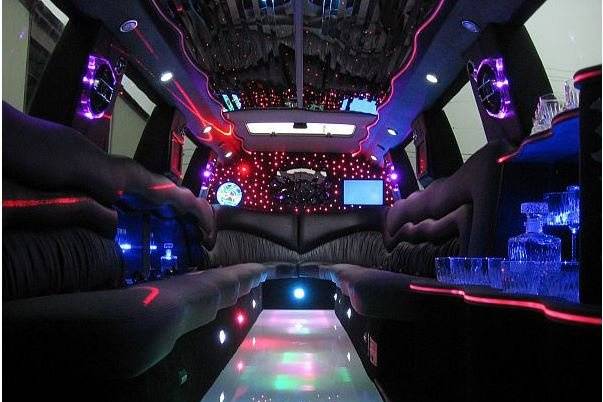 Artiste Limousine Service