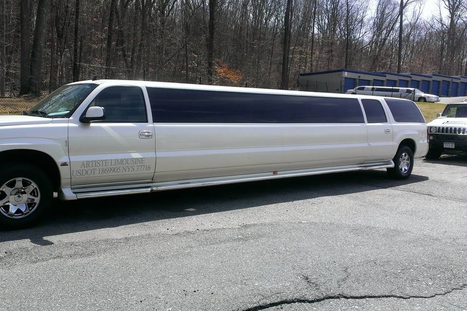 Artiste Limousine Service