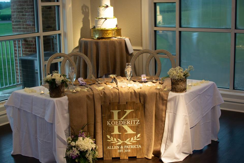 Sweetheart table and decor