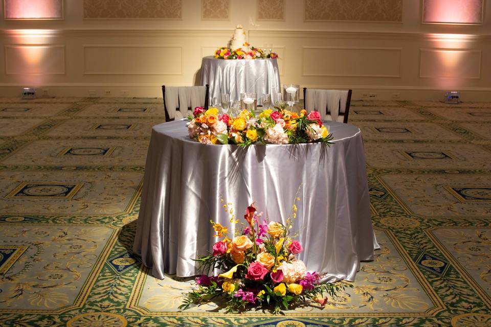 Floral decor on the newlyweds' table