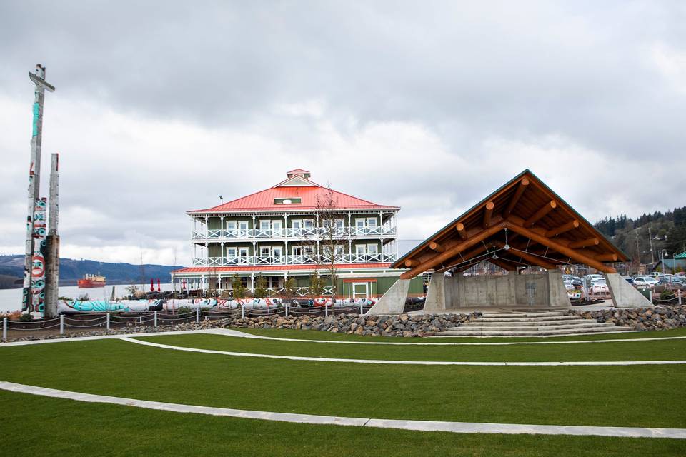 Amphitheater seating