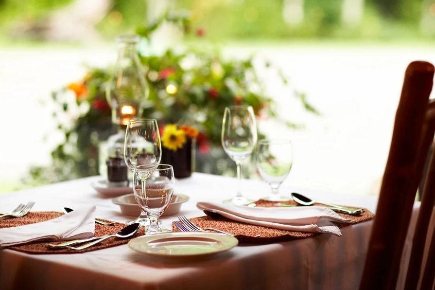 TAble setting