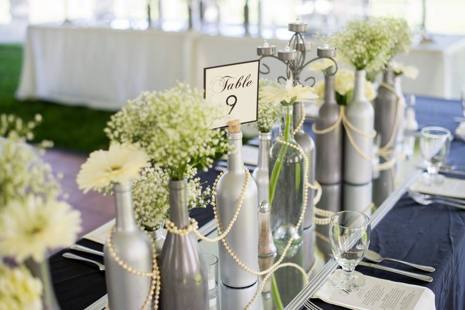 Table numbers made to fit into wine corks.