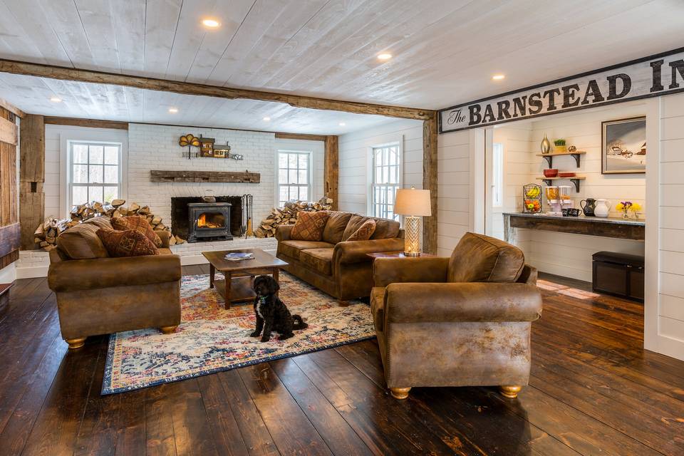 Living room and breakfast area