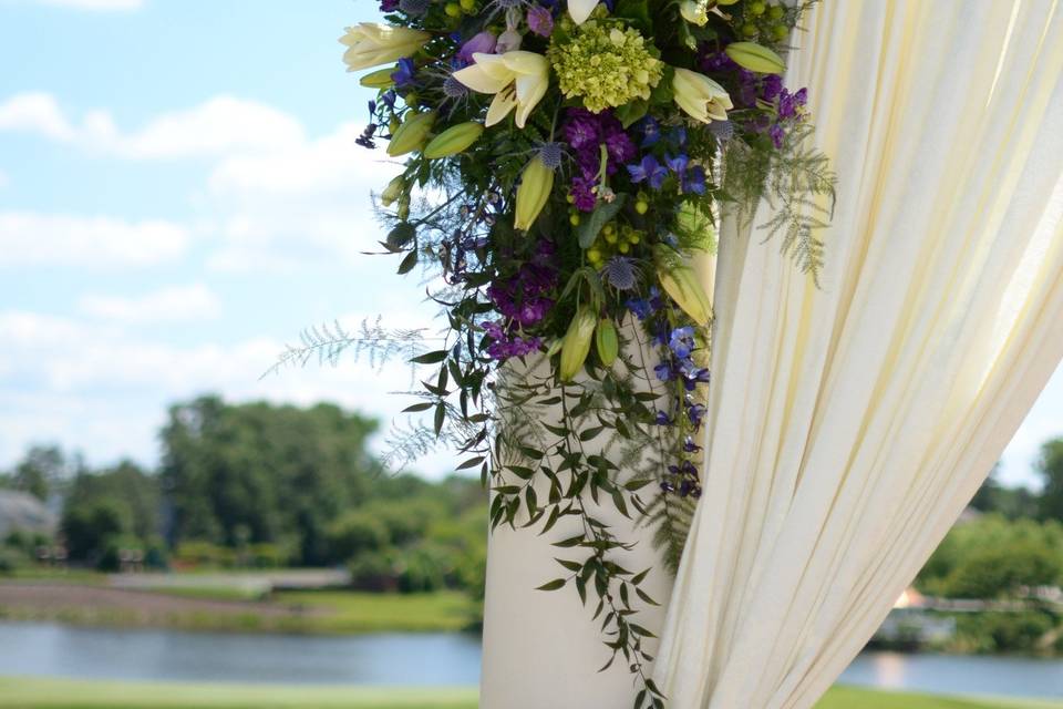 Wedding arch floral decor