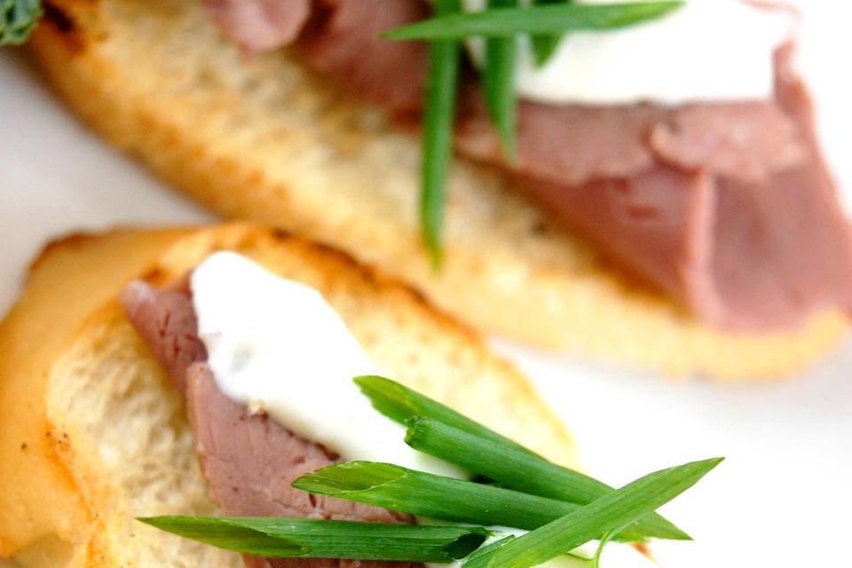 Roast beef & horseradish sauce