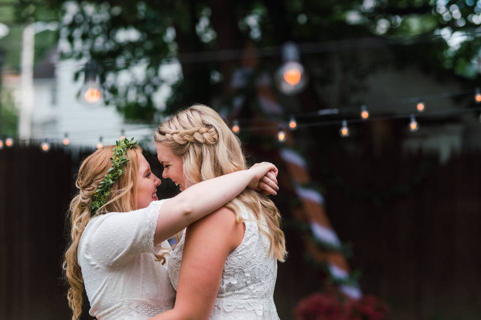 Katie & Sara's first dance - Wonder in Adagio