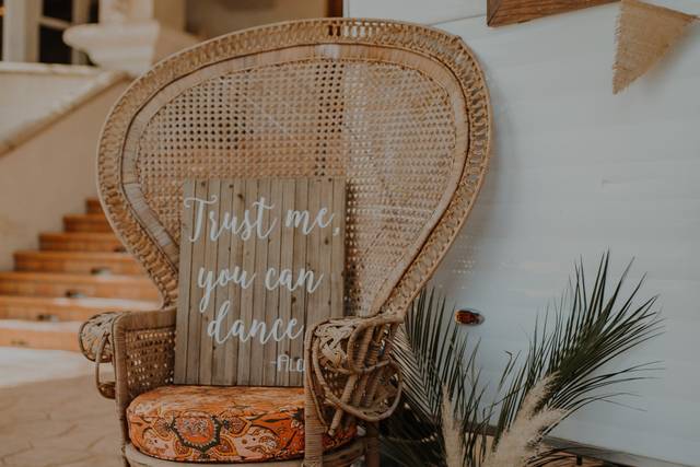 Wedding signage and details - Marroquin Photo