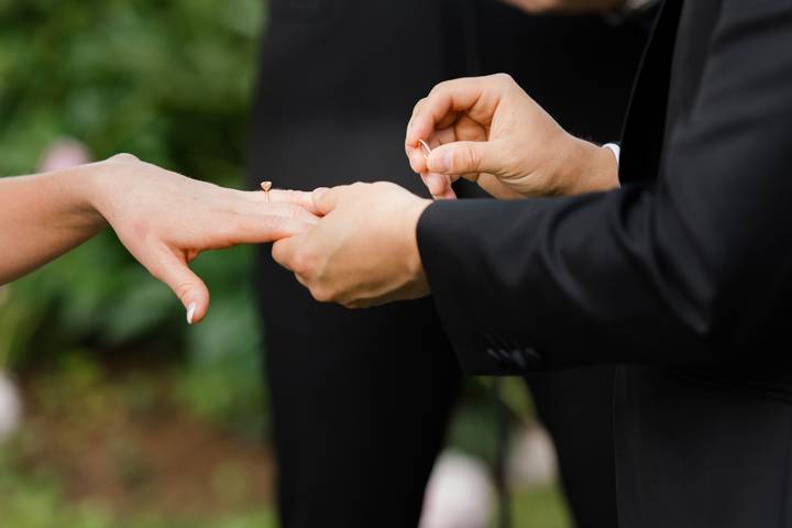 Candid wedding photography Hud