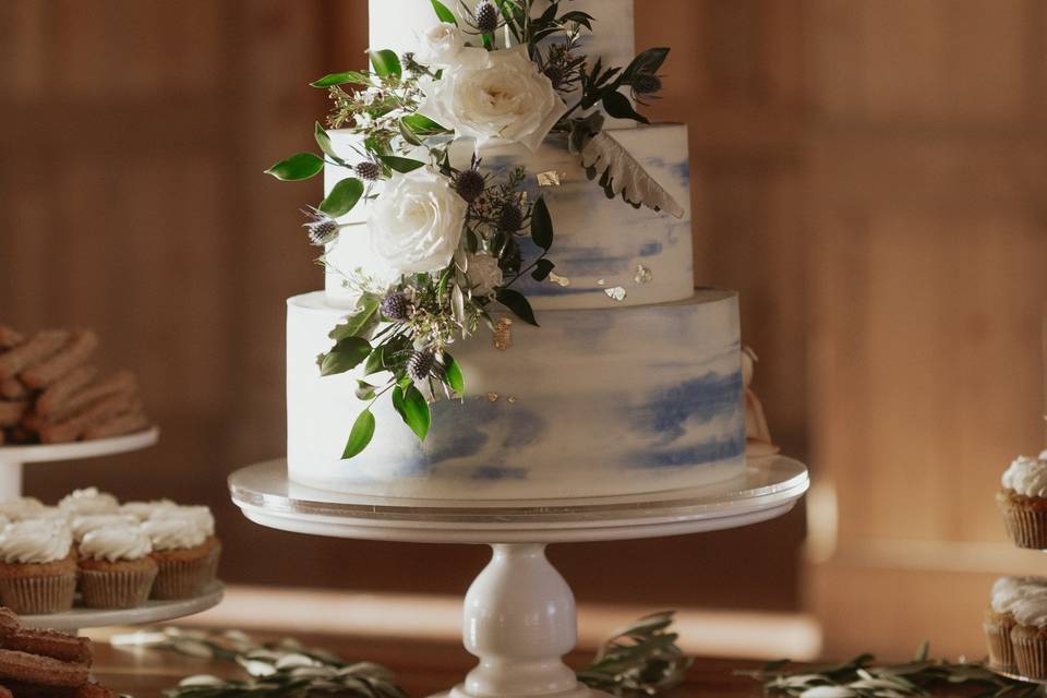 Daisy Wedding Cake - Decorated Cake by Ambrosia Cakes - CakesDecor