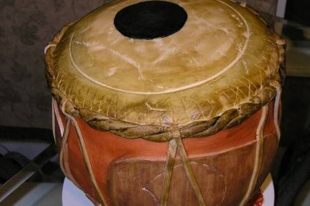 Fondant cake shaped like a Tabla (traditional Indian drum)