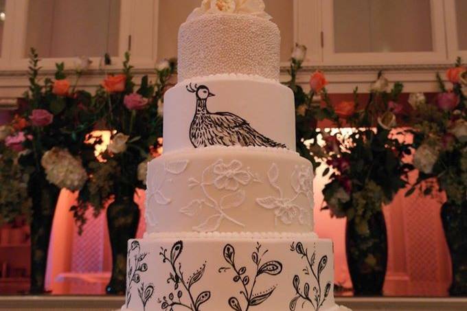 Branches and bird cake design