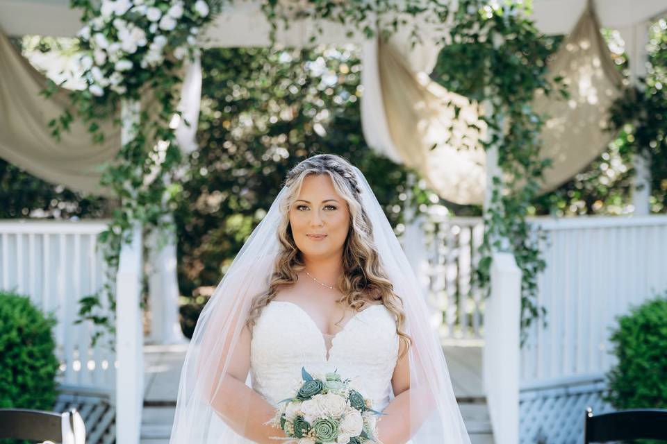 Holly Gritti Glam