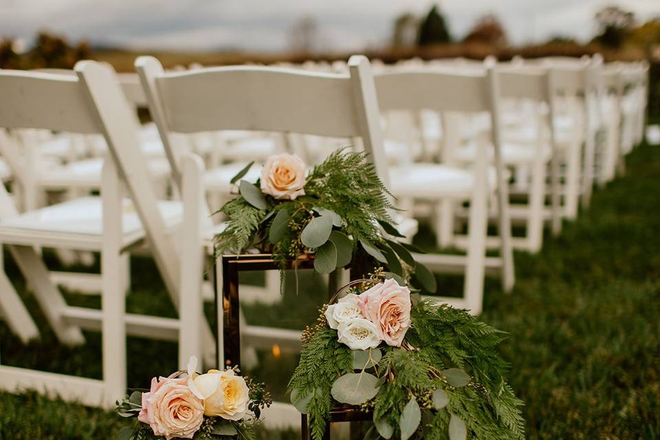 Aisle Decor