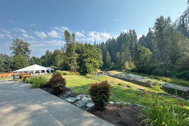Rivers Edge Weddings, Events, and Lodging