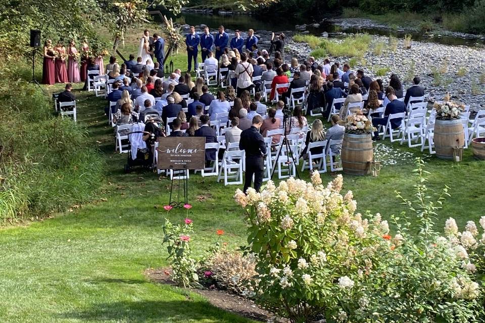 Rivers Edge B&B and Wedding Venue