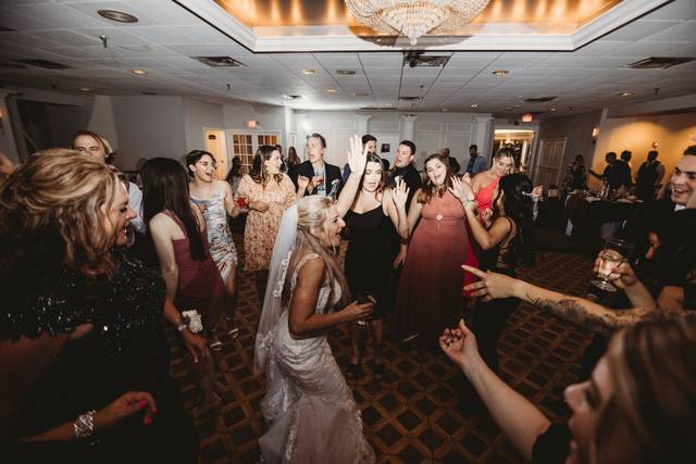 Kenny dance floor