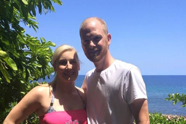 Couple photo by the beach