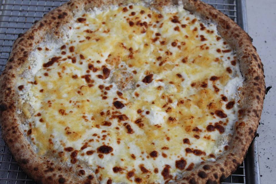 Gouda Pizza