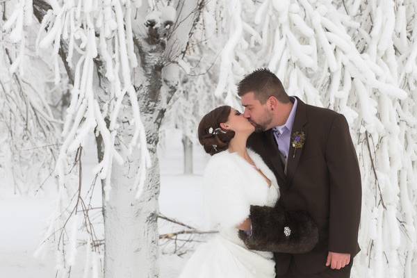 Winder Wonderland Bride * Groom. by Lovely Day Photo