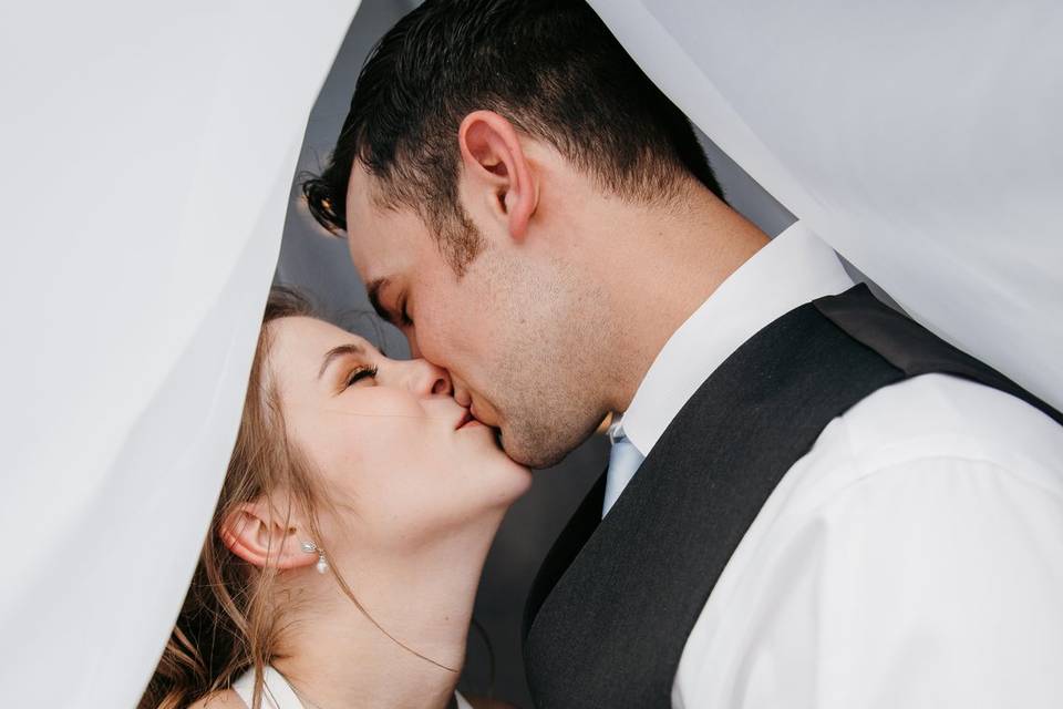 Wedding Kiss