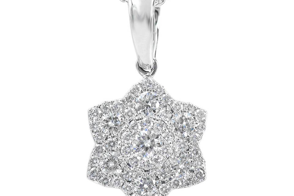 Full Moon NightMatching 14K Gold Chain FreeThis gleaming pendant boasts of a full circle completely covered in pave diamonds. Diamond : 2.18 Carats Approx.Cut: Round BrilliantsColor: E - FClarity: VS - SIGold Karat: 14kt.Gold Color: White GoldGold weight : 4.4g