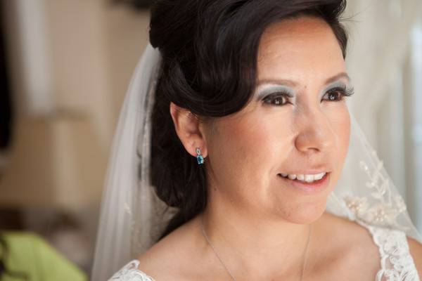 blushing bride makeup with a bit of flare
