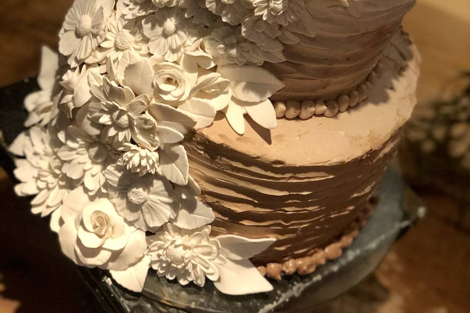 Flower cascade cake