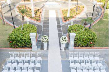 Garden Terrace ceremony set-up