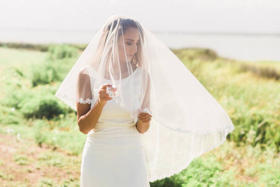 Lily Drop Veil