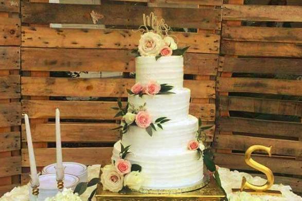 4-tier wedding cake