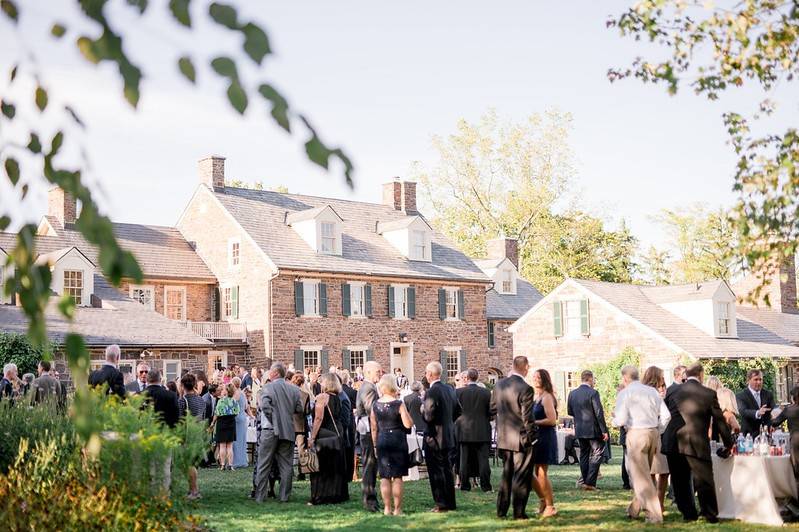 Romantic outdoor ceremony